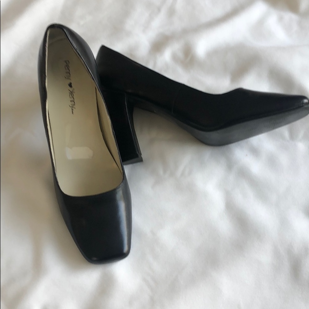 Penny Loves Kenny Black Pumps